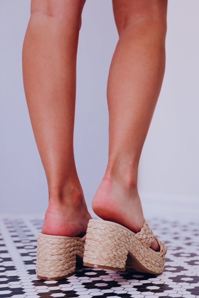 Raffia Braided Platform Sandal - Natural – Whiskey Darling Boutique Raffia Braided Platform Sandal - Natural – Whiskey Darling Boutique