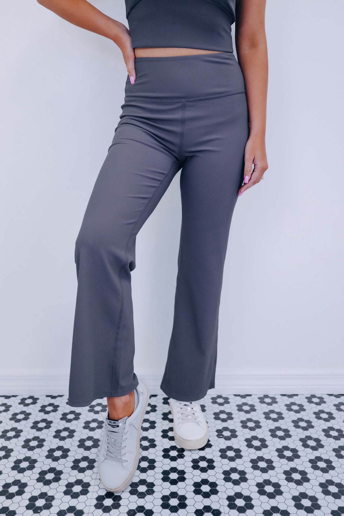 Asana Active Ribbed Flare Pants - 3 Colors – Whiskey Darling Boutique